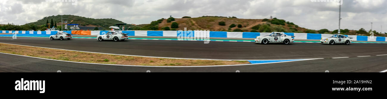 Racing Wochenende 2019 Sonntag Rennen, Jerez. Verschiedene Kategorien von vielen Meisterschaften, historischen, klassischen, CRM, MEZ, F4 Formel Stockfoto