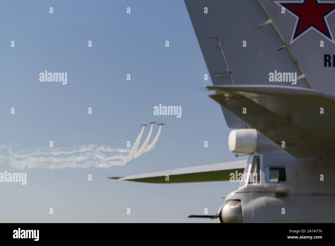 30. AUGUST 2019 Moskau, Russland: ein Schwanz von einem Flugzeug-RF -94123 Tupolew Tu-95 Bear. Mitte der Schuß Stockfoto