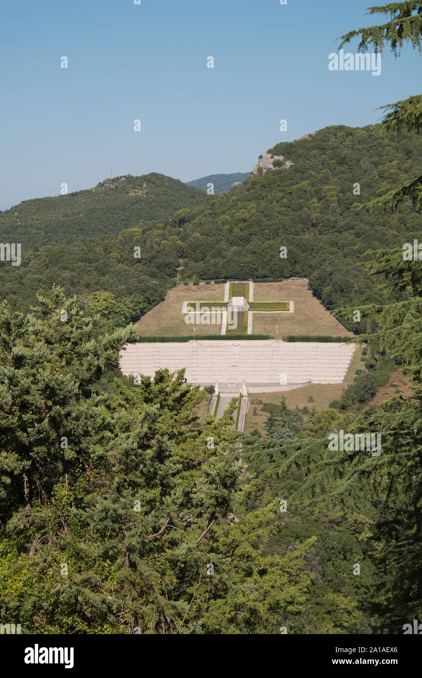 Blick auf den polnischen Friedhof von Monte Cassino, Italien Stockfoto