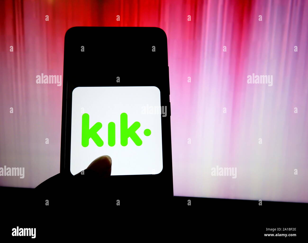 Indien. 25 Sep, 2019. In diesem Foto, Illustration zu einem beliebten Messenger Kik Logo auf einem Smartphone gesehen angezeigt. Credit: Avishek Das/SOPA Images/ZUMA Draht/Alamy leben Nachrichten Stockfoto