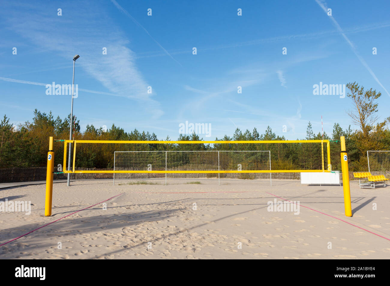 Ausgestattete Beachvolleyballfeld Stockfoto