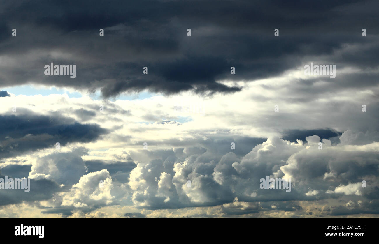 Dunkel, turbulenten, Sturm, Regen, Wolken, Bildung, Meteorologie, Wolken, Wetter Stockfoto