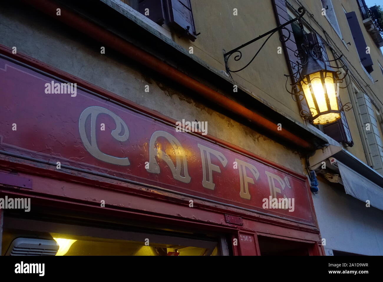 Venedig, Campo Santa Margherita, Caffe Rosso - Venedig, Campo Santa Margherita, Caffe Rosso Stockfoto