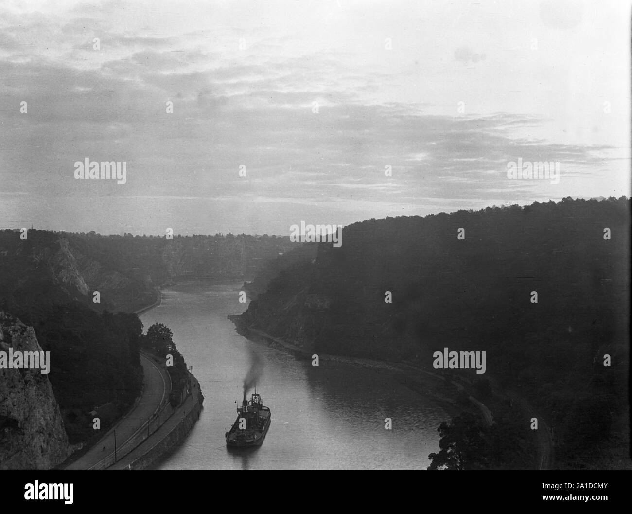 Die Clifton Suspension Bridge über den Fluss Avon in der Nähe von Bristol, England. c 1905. Fotografie von Thomas Edward Green von horbury in der Nähe von Ossett in Yorkshire (1867-1943) Foto von Tony Henshaw Archiv von der 100-prozentige Original 5'x 4' negative Stockfoto