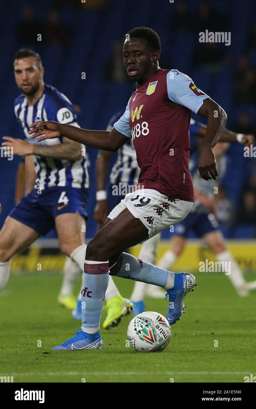 Brighton, UK. 25. September 2019 in der Villa Keinan Davis während der carabao Cup dritten Runde zwischen Brighton & Hove Albion und Aston Villa an der American Express Community Stadion in Brighton. Credit: James Boardman/TPI/Alamy leben Nachrichten Stockfoto