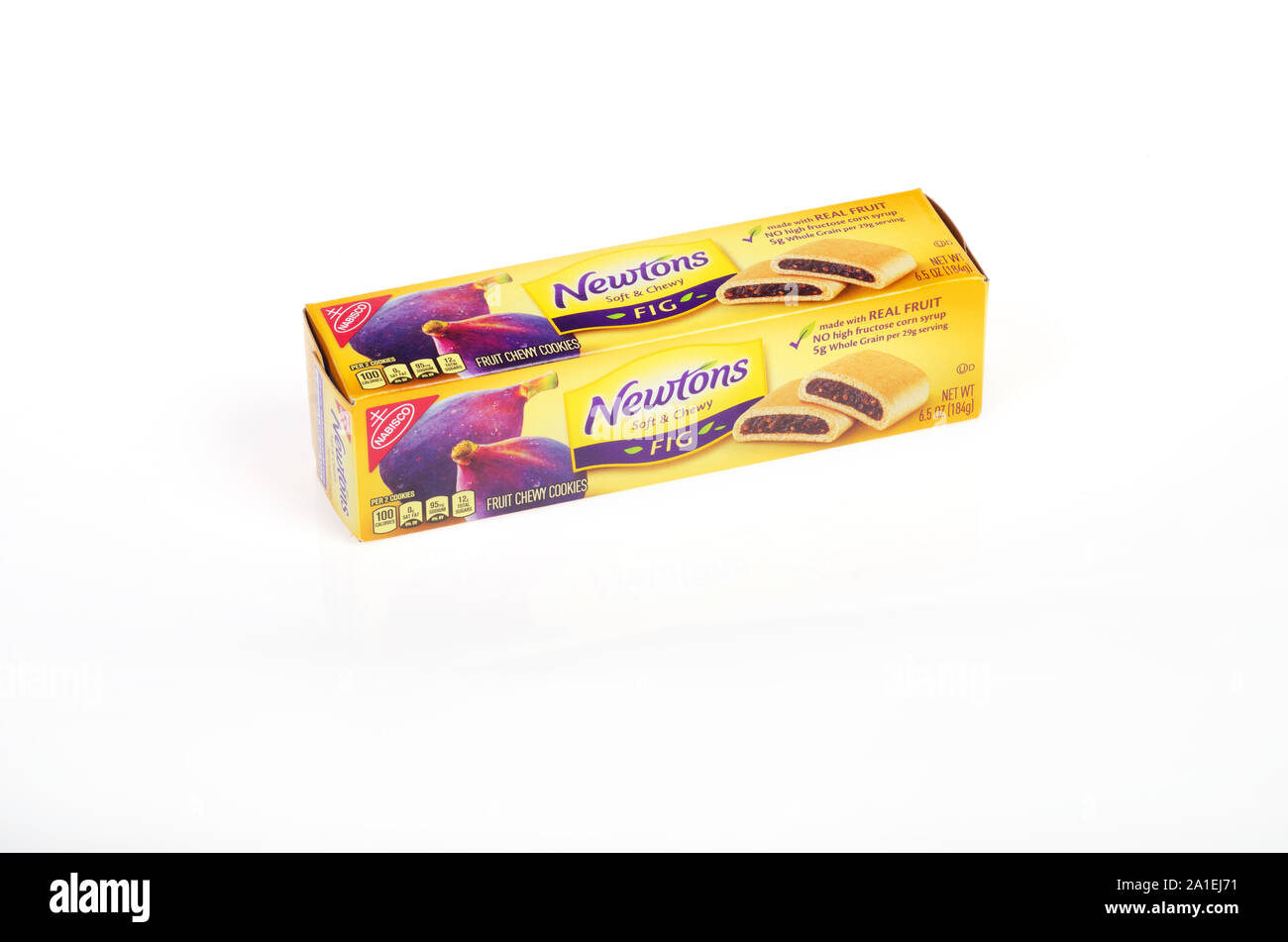 Box von Nabisco Fig Newton Cookies auf weißem Hintergrund Stockfoto