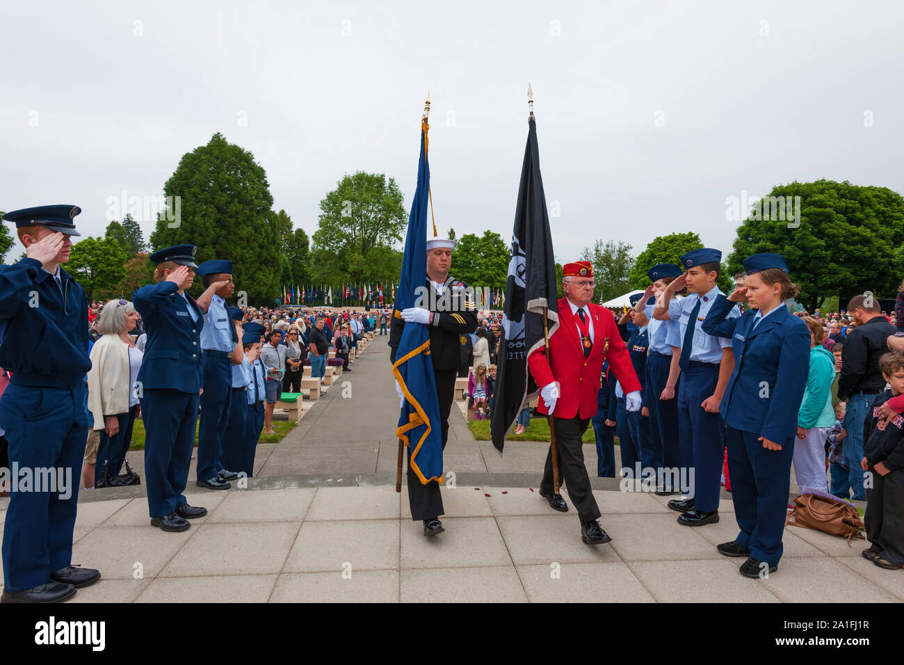 Portland, Oregon, USA - 29. Mai 2017: Memorial Day Feier zu Ehren des Zweiten Weltkrieges Generation Willamette National Cemetery. Stockfoto
