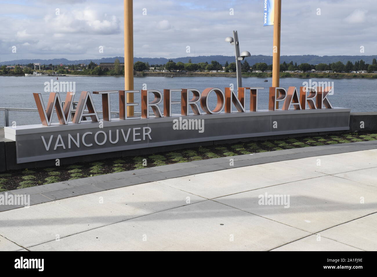 Das neue Zeichen für Vancouver Waterfront Park am östlichen Eingang des Parks. Stockfoto