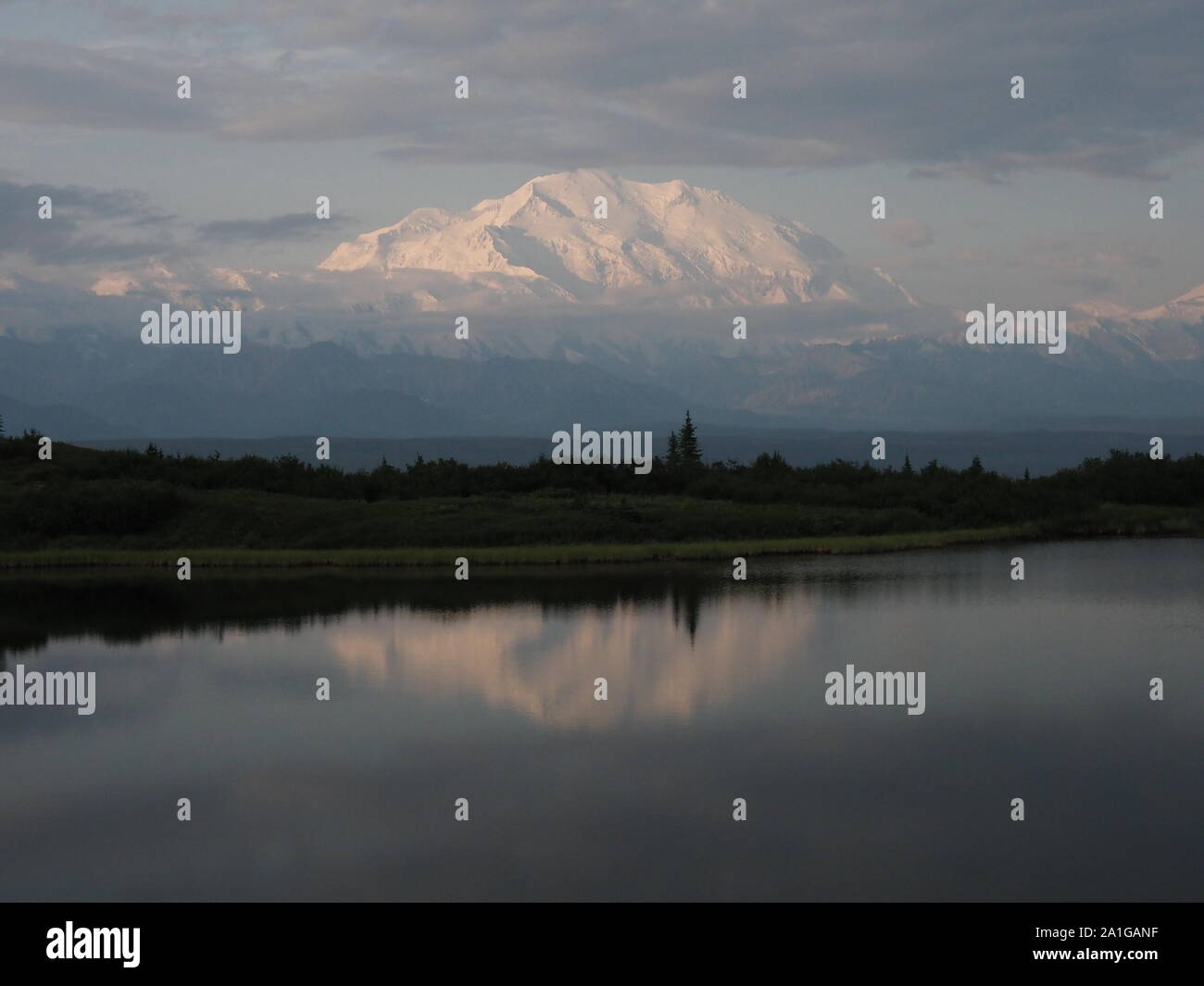 Mount Denali McKinley Reflexion Alaska USA Stockfoto