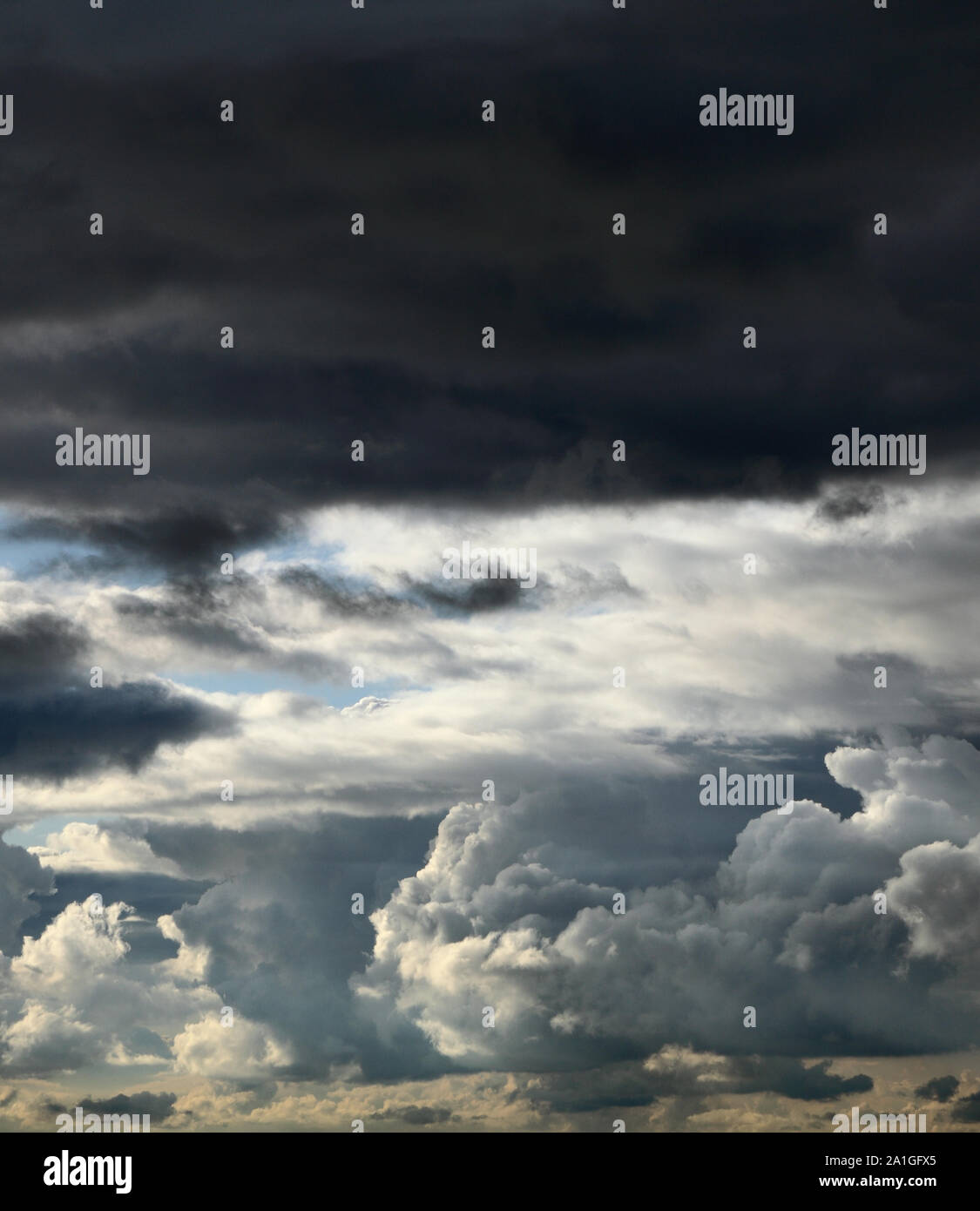 Dunkel, Wolke, Wolken, stürmischen Himmel, Himmel, Bildung, regen Lager, bedrohlich, Meteorologie Stockfoto