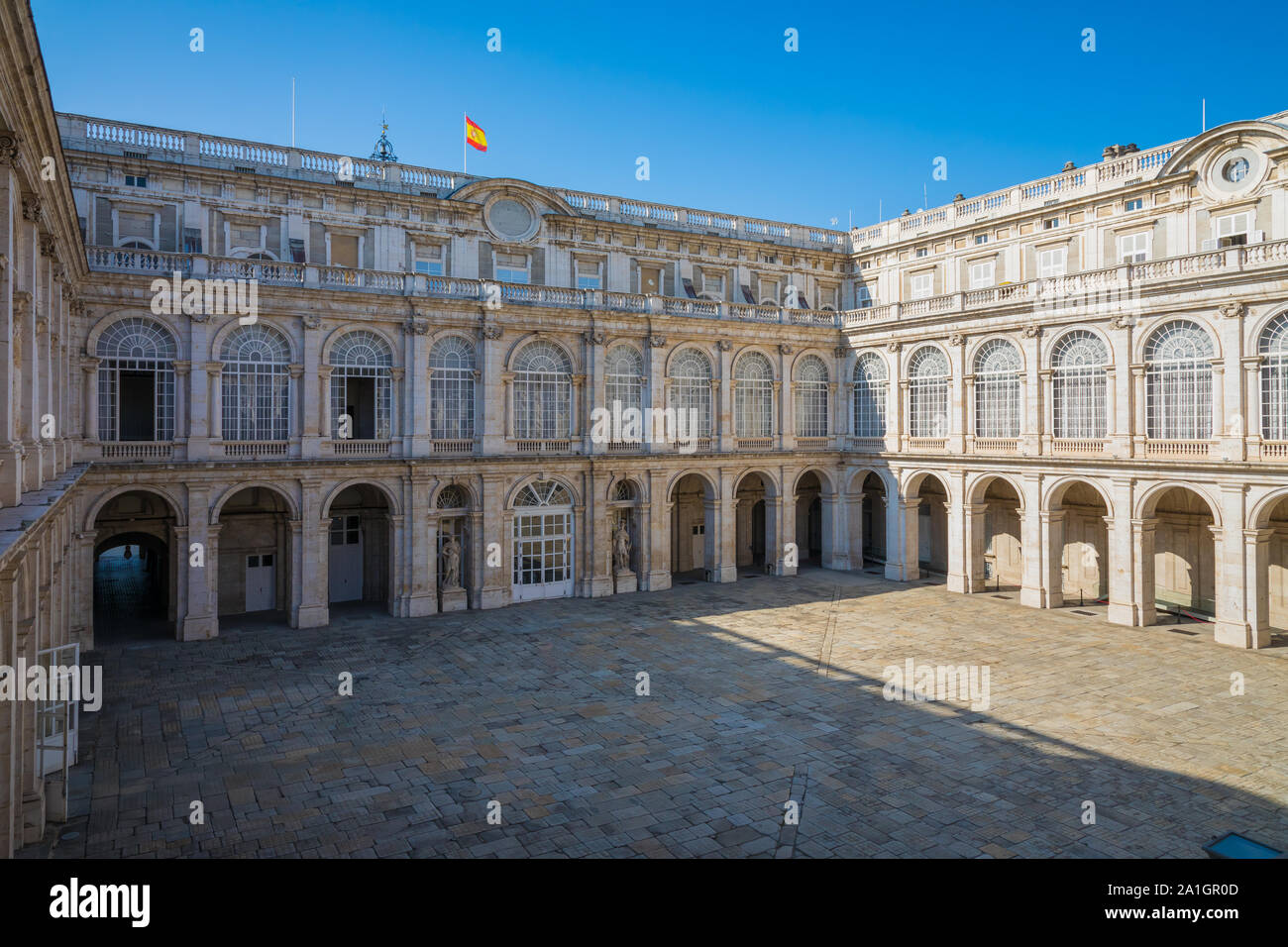 Der Königliche Palast von Madrid (Spanisch: Palacio Real de Madrid) ist die offizielle Residenz der spanischen Königsfamilie in der Stadt Madrid. Stockfoto