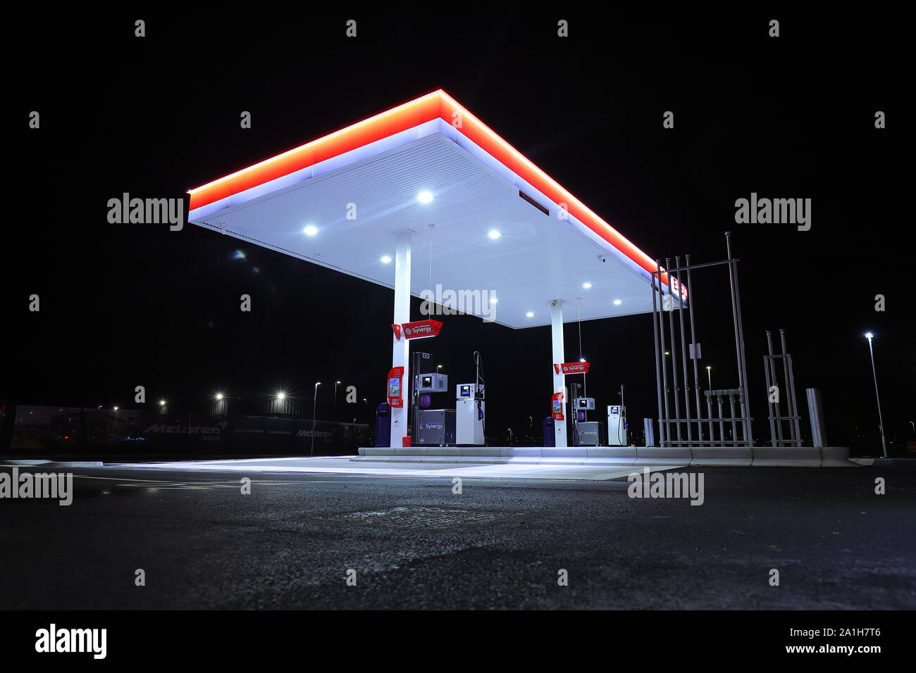 Die neue ESSO & Morrisons täglich das ist am Bügel Grün in Leeds eröffnet. Stockfoto