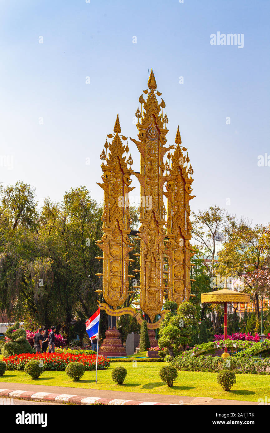 CHIANG RAI, THAILAND - Februar, 21,2018: CHIANG RAI, THAILAND - Februar, 21,2018: Tung Luang in der chalerm Phrakiat Park, Chiang Rai Stockfoto