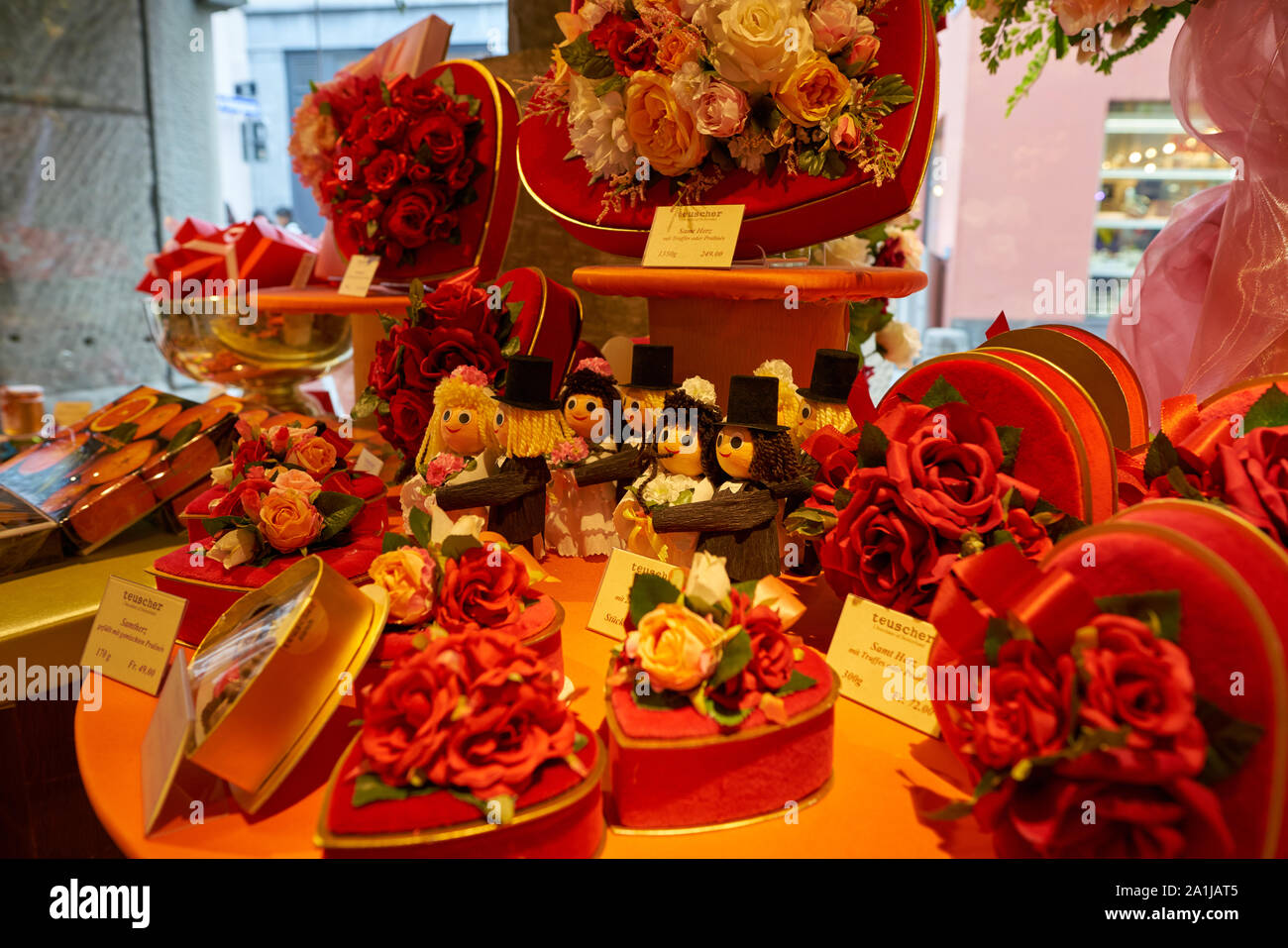 Zürich, Schweiz - ca. Oktober 2018: Schokolade auf Anzeige bei Teuscher Store in Zürich. Stockfoto