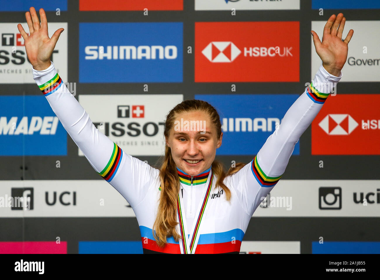 Harrogate, Großbritannien. 27. September 2019. Megan Jastrab der USA nimmt Gold im 2019 UCI Road World Championships Frauen Junior Straße Rennen. September 27, 2019 Credit Dan-Cooke/Alamy leben Nachrichten Stockfoto