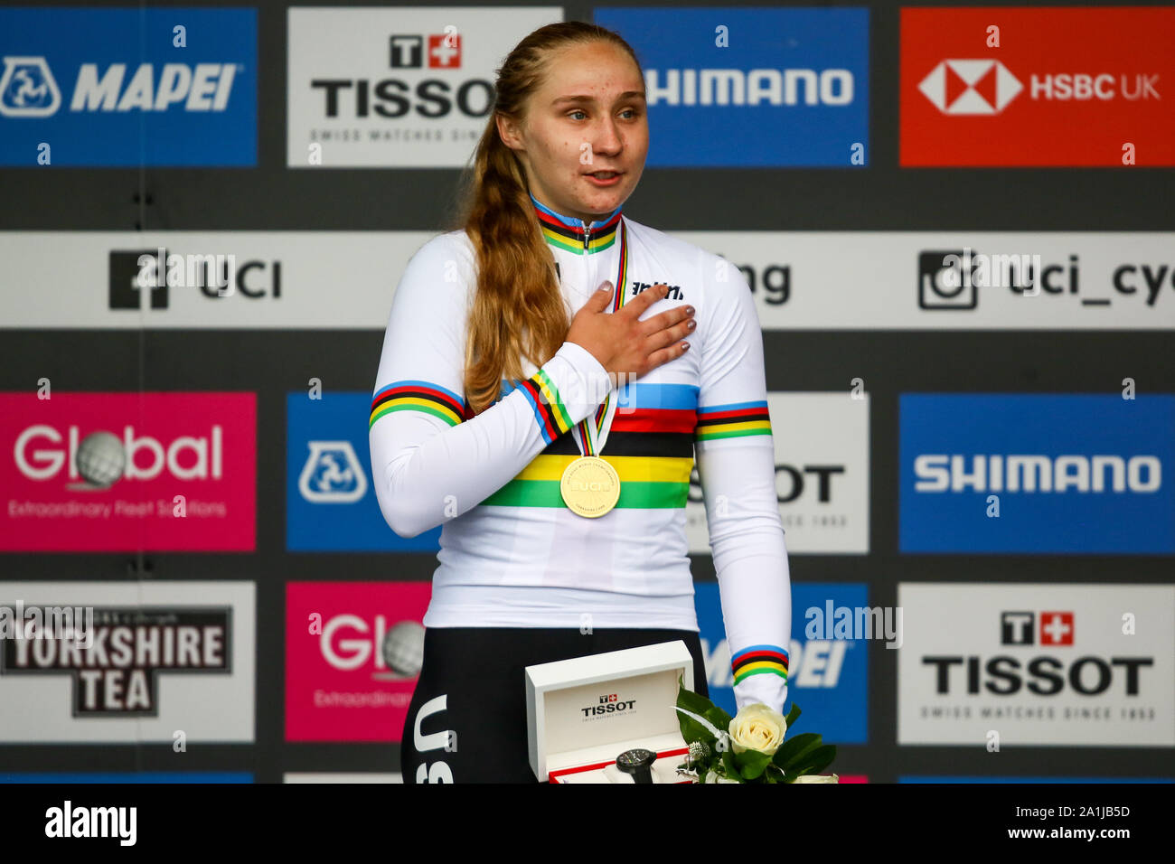Harrogate, Großbritannien. 27. September 2019. Megan Jastrab der USA nimmt Gold im 2019 UCI Road World Championships Frauen Junior Straße Rennen. September 27, 2019 Credit Dan-Cooke/Alamy leben Nachrichten Stockfoto