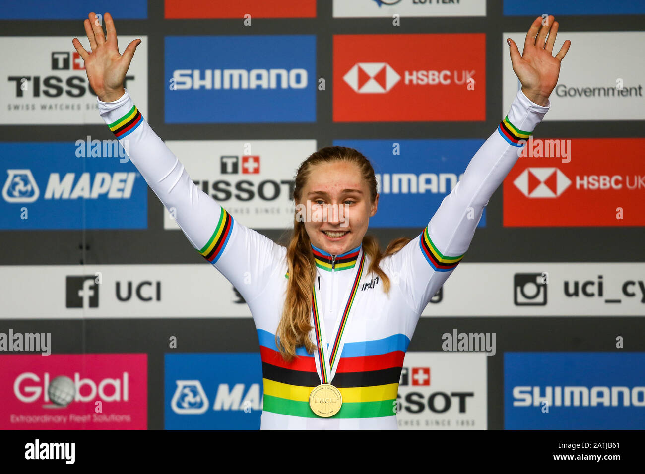 Harrogate, Großbritannien. 27. September 2019. Megan Jastrab der USA nimmt Gold im 2019 UCI Road World Championships Frauen Junior Straße Rennen. September 27, 2019 Credit Dan-Cooke/Alamy leben Nachrichten Stockfoto