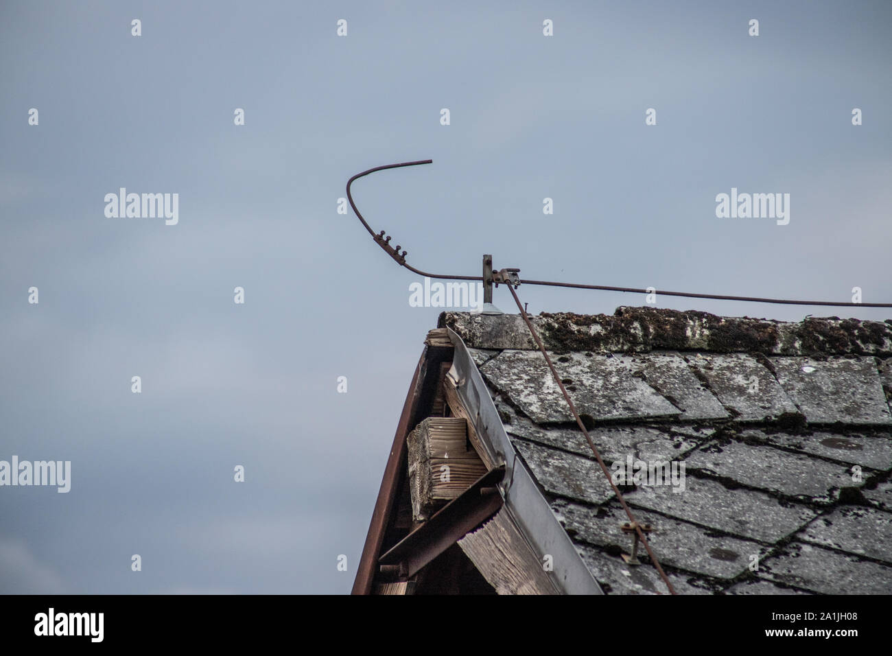 Der Blitzableiter Auf Ein Altes Haus Stockfotografie Alamy