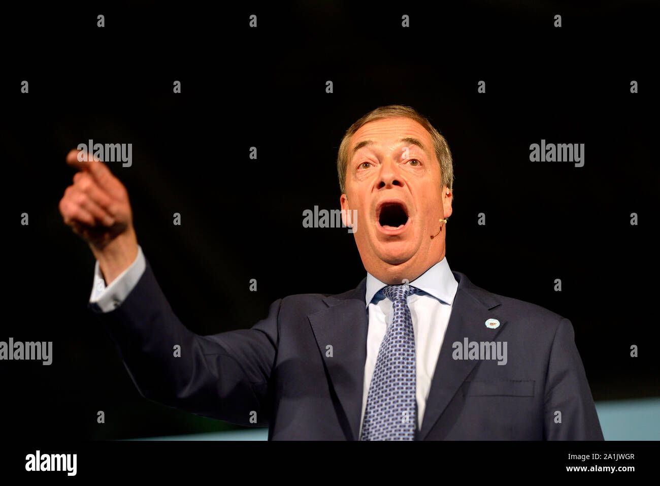 Nigel Farage, MDEP, Gruppenleiter, in einer Rede auf der Kundgebung an der Brexit Partei das Kent Event Center in Maidstone, Kent, Großbritannien. 26. September 2019. Stockfoto