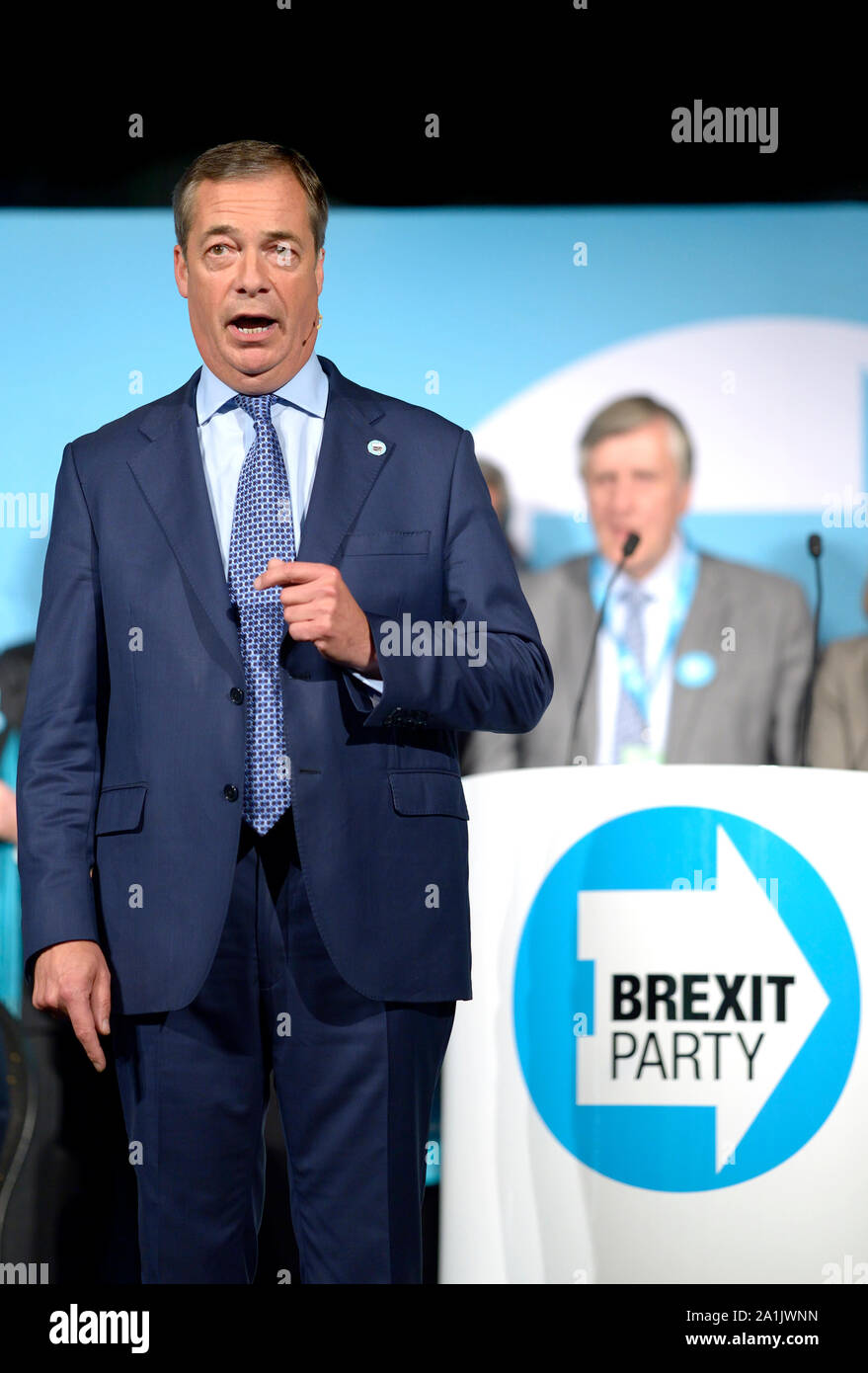 Nigel Farage, MDEP, Gruppenleiter, in einer Rede auf der Kundgebung an der Brexit Partei das Kent Event Center in Maidstone, Kent, Großbritannien. 26. September 2019. Stockfoto