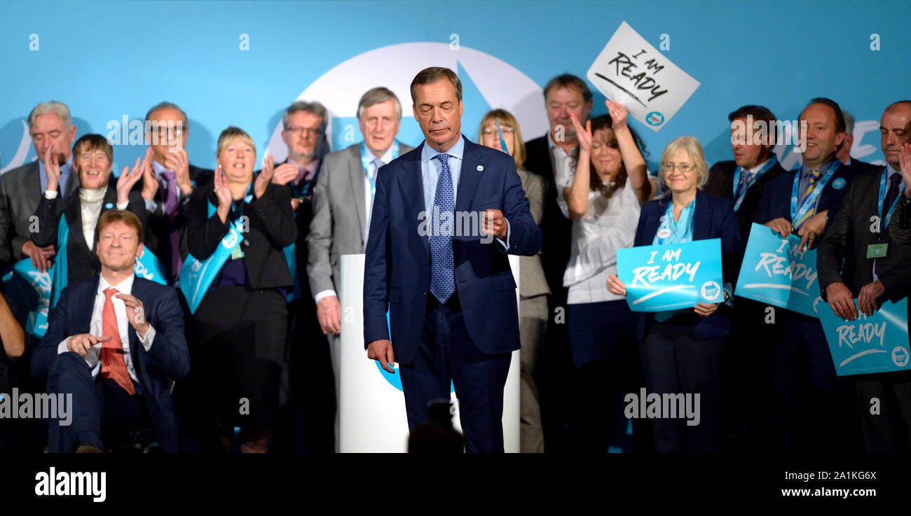 Nigel Farage, MDEP, Gruppenleiter, in einer Rede auf der Kundgebung an der Brexit Partei das Kent Event Center in Maidstone, Kent, Großbritannien. 26. September 2019. Stockfoto