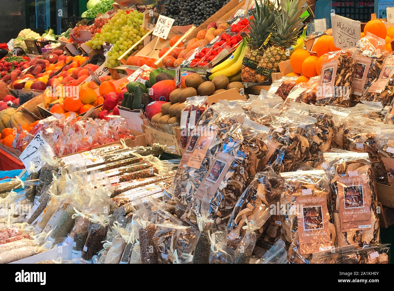 Obstmarkt von Bozen in Südtirol - Italien. Stockfoto