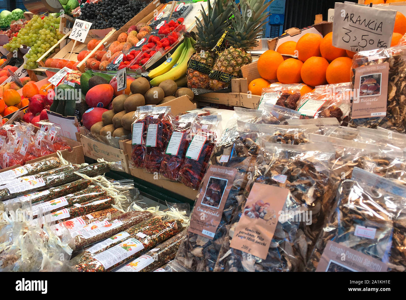Obstmarkt von Bozen in Südtirol - Italien. Stockfoto