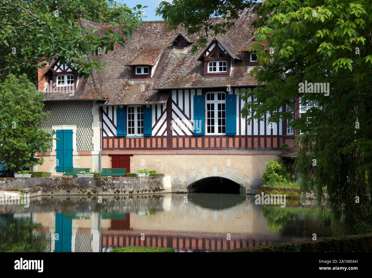 Schöne Mühle Haus gebietsübergreifende Fluss Indre Indre et Loire Frankreich Montbazon Stockfoto