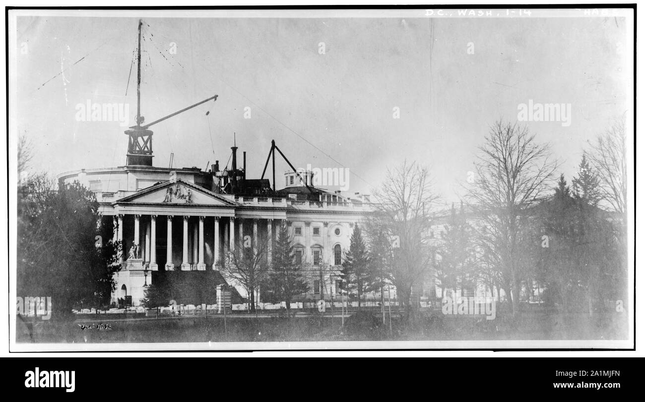 1. Historischer amerikanischer Gebäude Umfrage Kopie der alten Foto östlich vor Capitol Dome im Bau,; 1. Historischer amerikanischer Gebäude Umfrage Kopie der alten Foto östlich vor Capitol Dome im Bau, Anzeigen Clairvoyee und Tore - U.S. Capitol, Kreuzung von Norden, Süden und Osten Capitol Straßen & Capitol Mall, Washington, District of Columbia, DC; Stockfoto