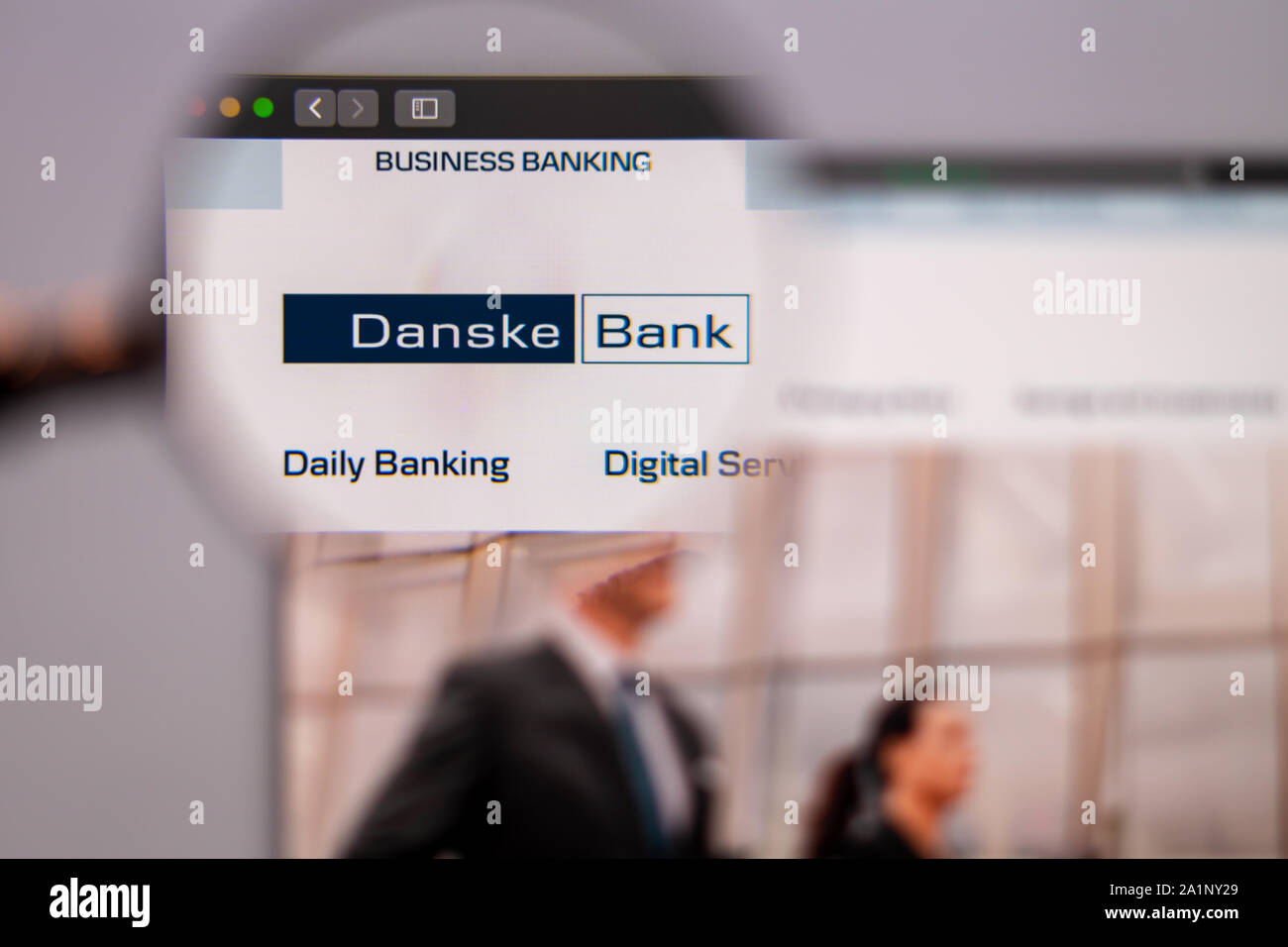 Tallinn/Estland - September 27, 2019: Danske Bank Homepage. Nahaufnahme von Danske Bank Logo. Kann verwendet werden, um als veranschaulichende für Nachrichtenmedien oder Busin Stockfoto
