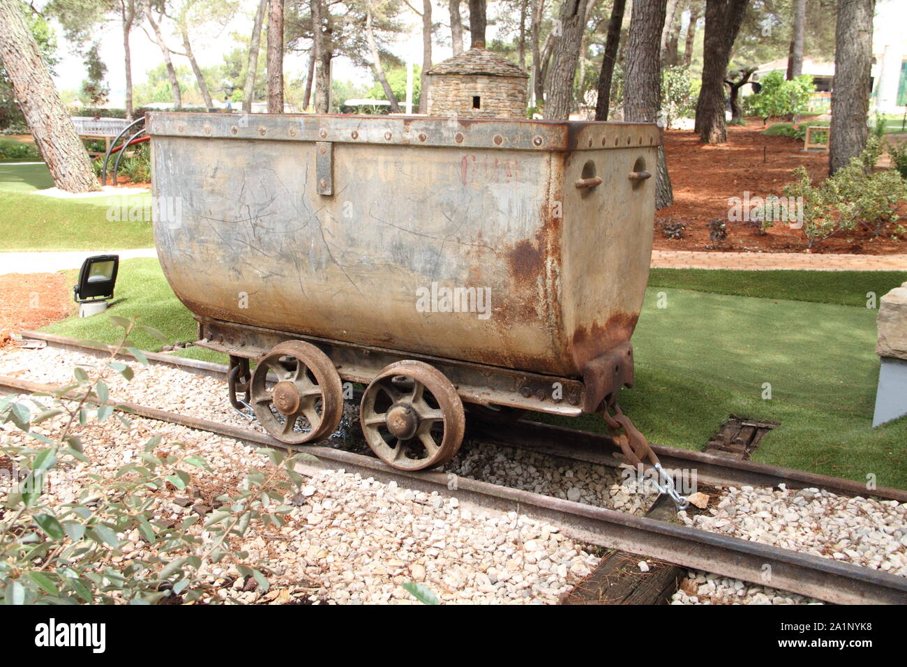 Ein Bergbau lore auf Schienen Stockfoto