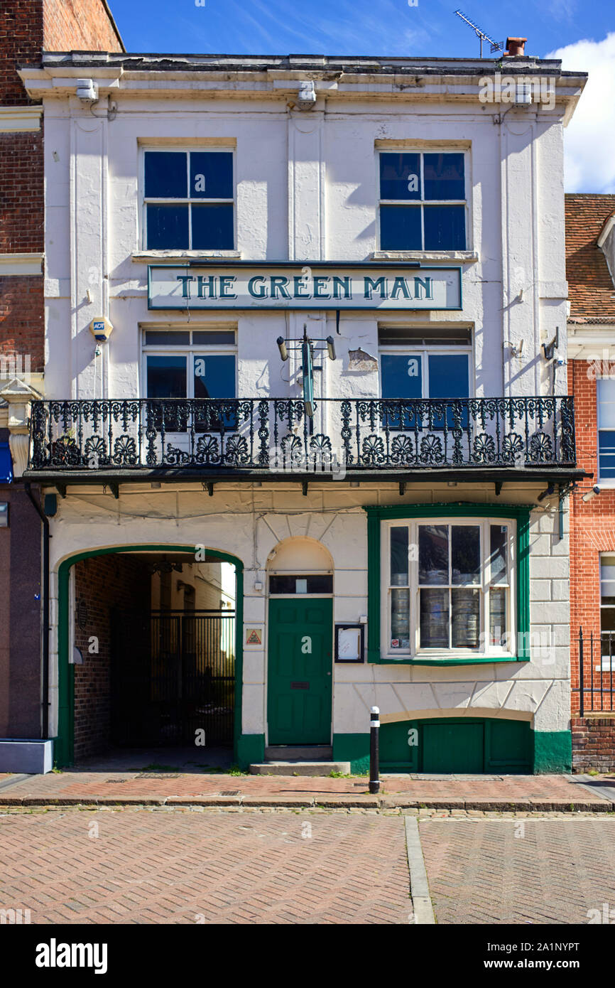 Der Grüne Mann Eine geschlossen Pub im Zentrum von Aylesbury Stockfoto