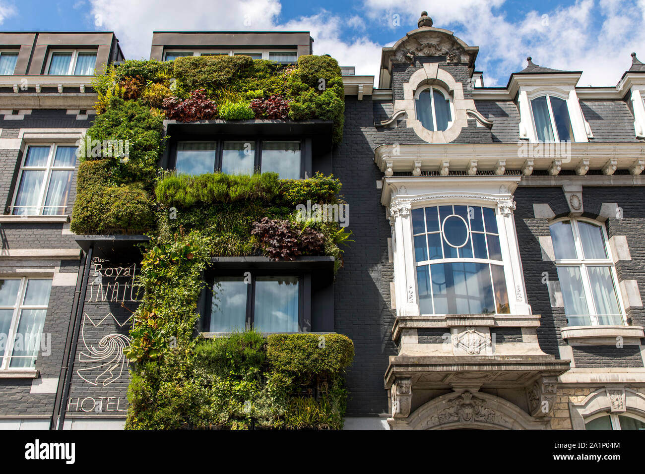 Green House Fassade im Hotel Das Royal Snaill, auf der Avenue de la plante, in Namur, Wallonien, Belgien, Stockfoto