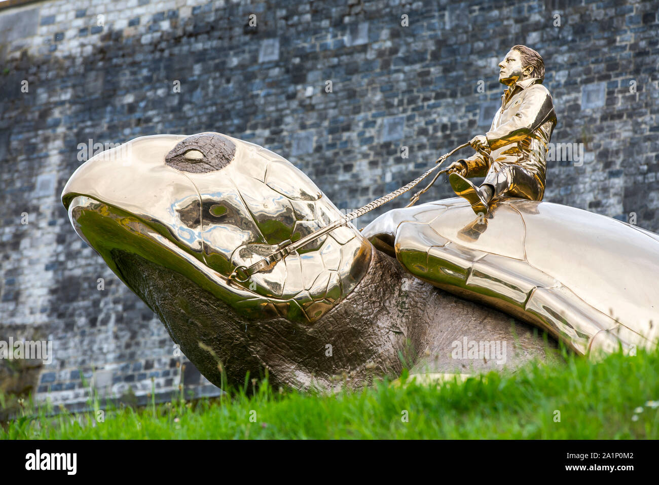 Kunstwerk auf der Suche nach Utopia, von dem Künstler Jan Fabre, auf der Zitadelle von Namur, Wallonien, Belgien, Stockfoto