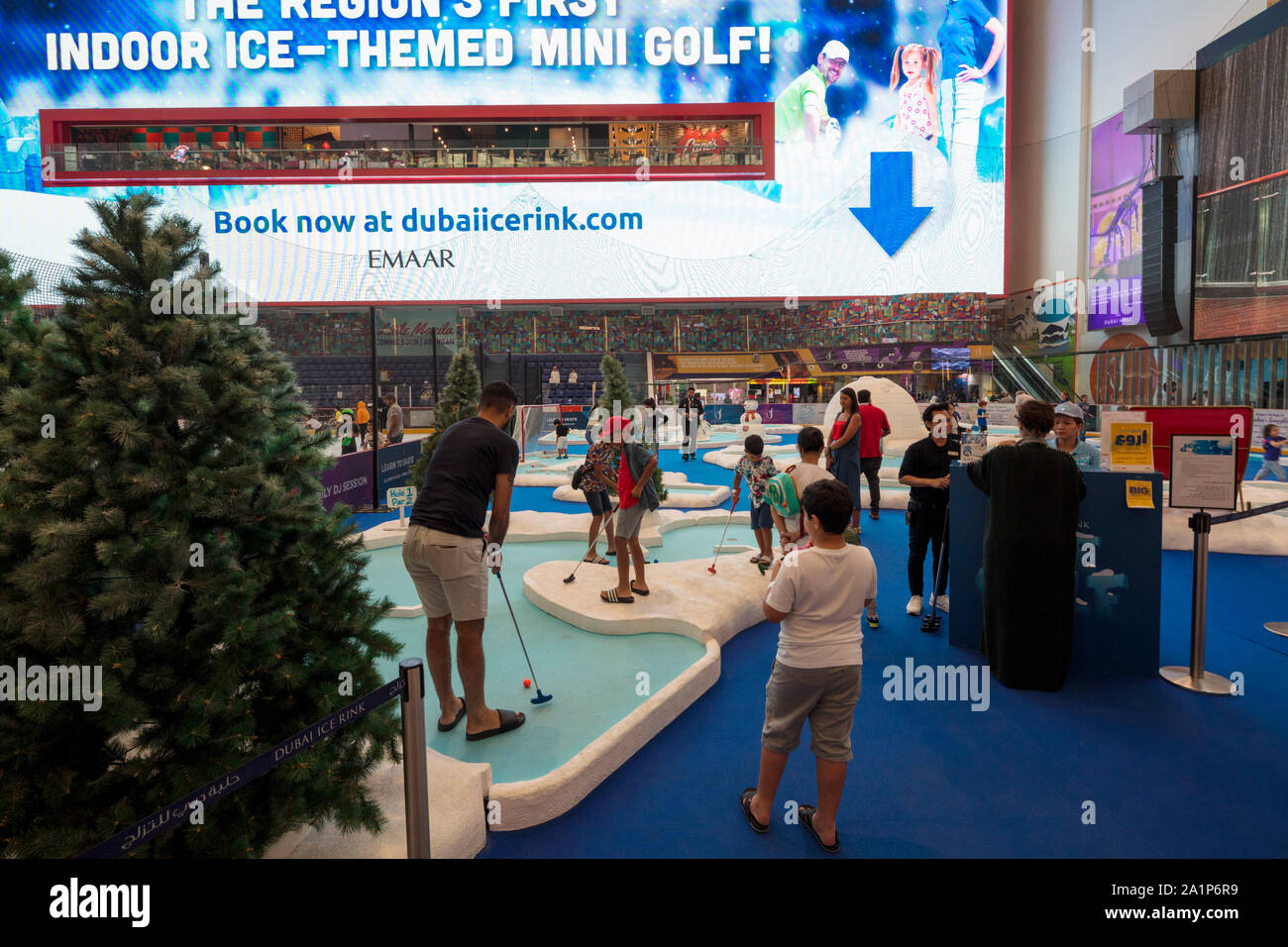 Minigolf, Dubai Mall, Vereinigte Arabische Emirate Stockfoto