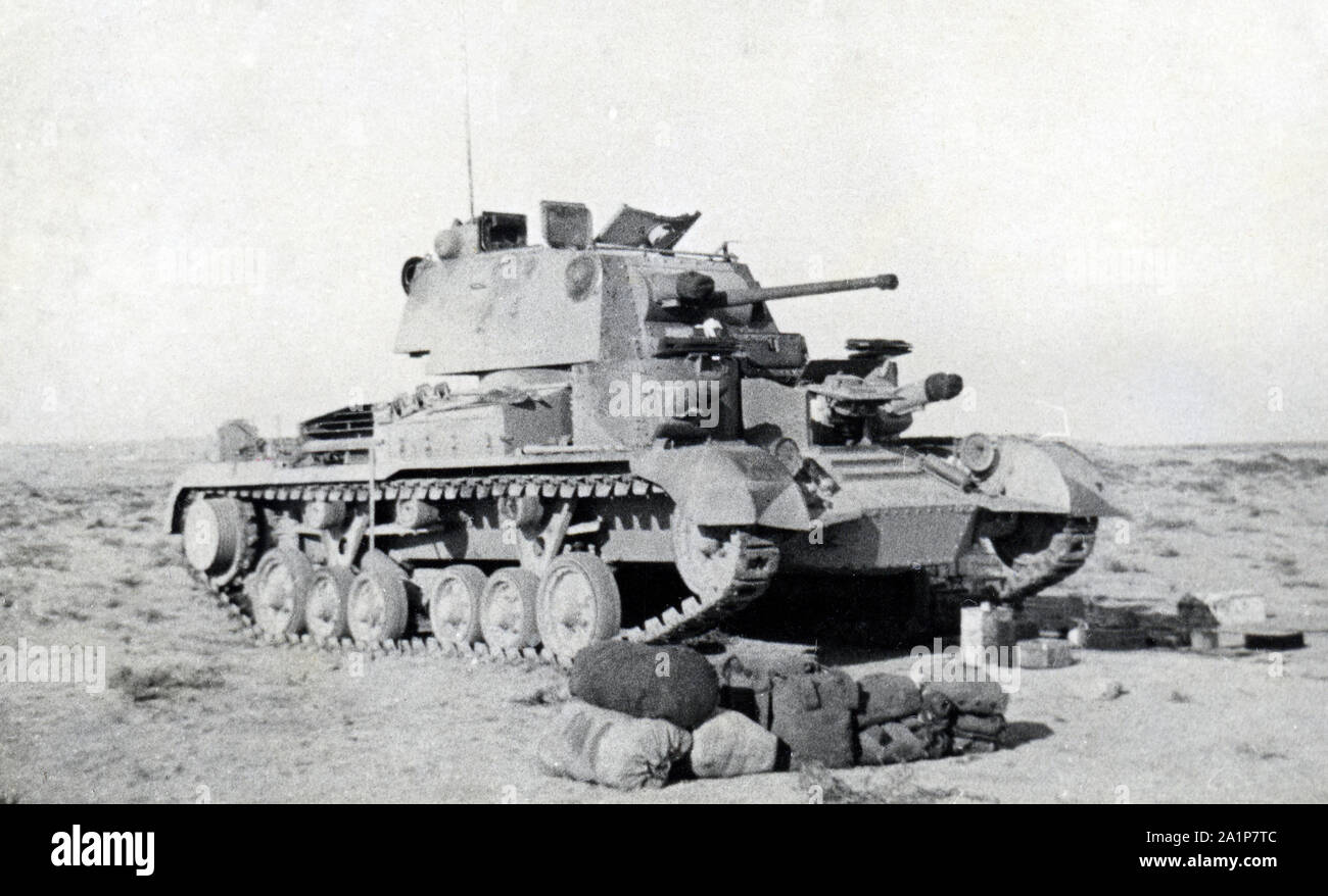 Fotos, die während des 2. Weltkrieges von britischen Soldaten des Royal Tank Regiment während der Nordafrika-Kampagne aufgenommen wurden. A9 Cruiser Tank in Smugglers Cove bei Tobruk. Trooper C M Shoults Stockfoto