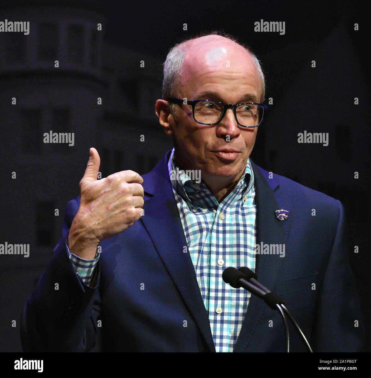 Manhattan, Kansas, USA, 27. September 2019 Alan Murray der CEO von Fortune liefert ein Landon Vortrag mit dem Titel "Die Zukunft der Fakten: Auf der Suche nach der Wahrheit im 21. Jahrhundert" Credit: Mark Reinstein/MediaPunch Stockfoto