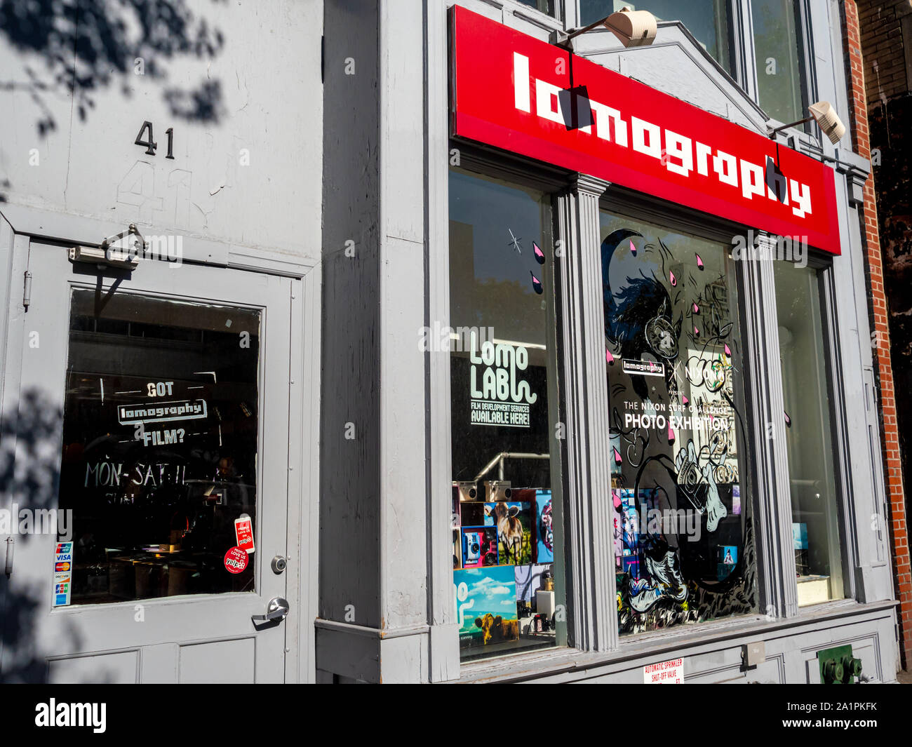 Trendige fotografie Shop in der Innenstadt von New York City, jetzt geschlossen. Stockfoto