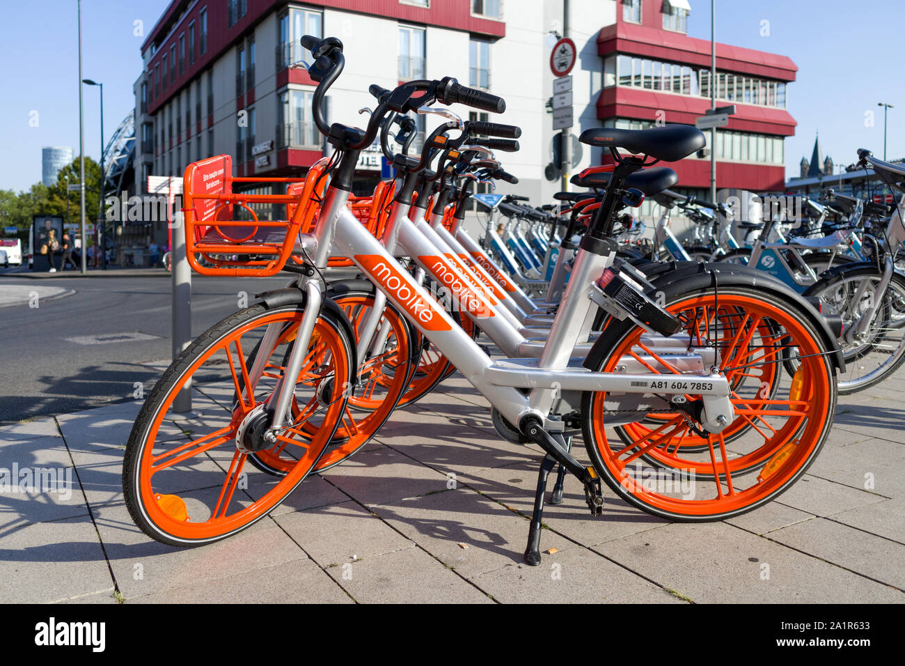 Mobike Bikes. Mobike ist ein voll-Station - weniger Fahrrad-System. Es ist durch die Anzahl der Fahrräder, der weltweit größten gemeinsamen Fahrrad Fahrer. Stockfoto
