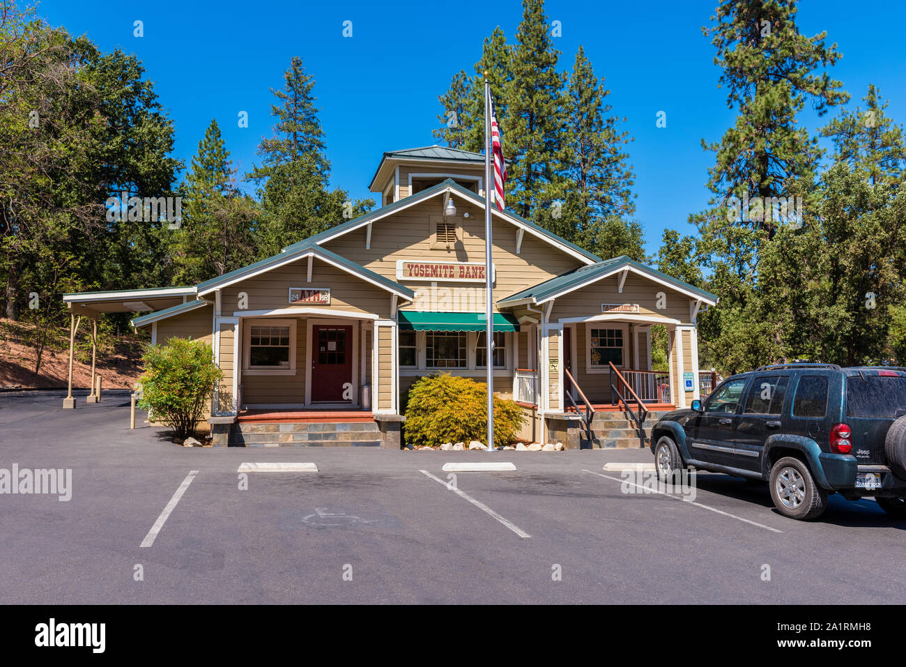 Yosemite Bankfiliale im Yosemite National Park, Kalifornien, USA. Yosemite Bank ist eine Abteilung von Premier Valley Bank, einer kommerziellen Kalifornische Bank Stockfoto