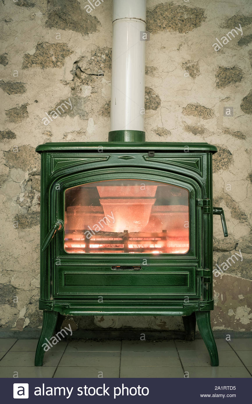 Stove Heater Stockfotos Und Bilder Kaufen Alamy