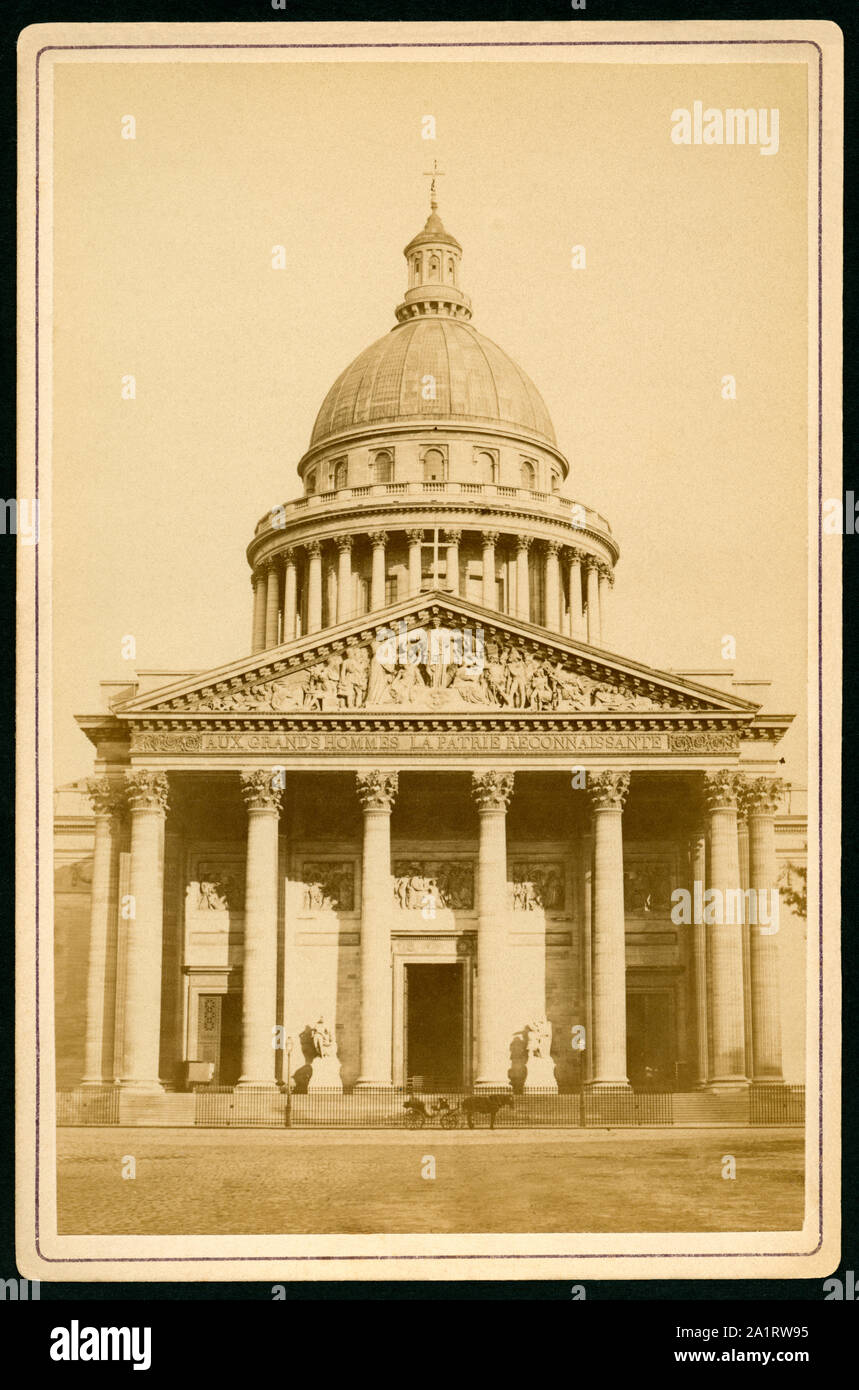 Europa, Frankreich, Paris, das Pantheon, Fotografie, Fotograf unbekannt, wahrscheinlich um 1880 er Jahre? / Europa, Frankreich, Paris, das Pantheon, Fotografie, Fotograf unbekannt, wahrscheinlich um 1880Th? . Stockfoto