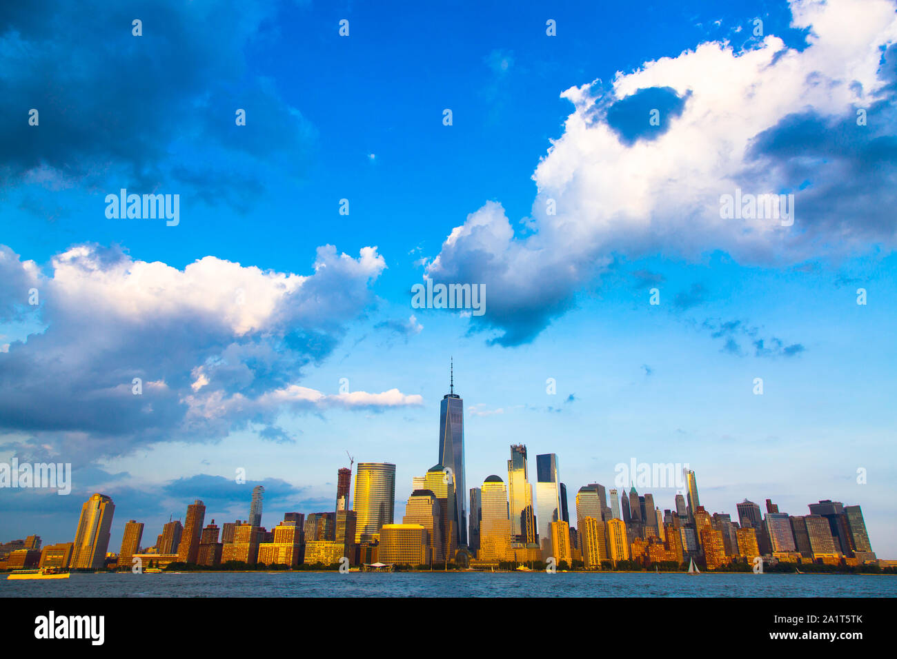 Lower Manhattan Panorama und Hudson River von yersey Stadt bei Sonnenuntergang, New York City Stockfoto