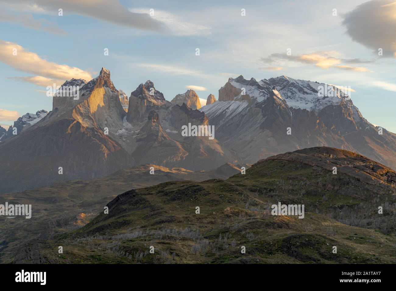 Am frühen Morgen Ruhe auf Cuernos Del Paine Torres del Paine Nationalpark, Chile Stockfoto