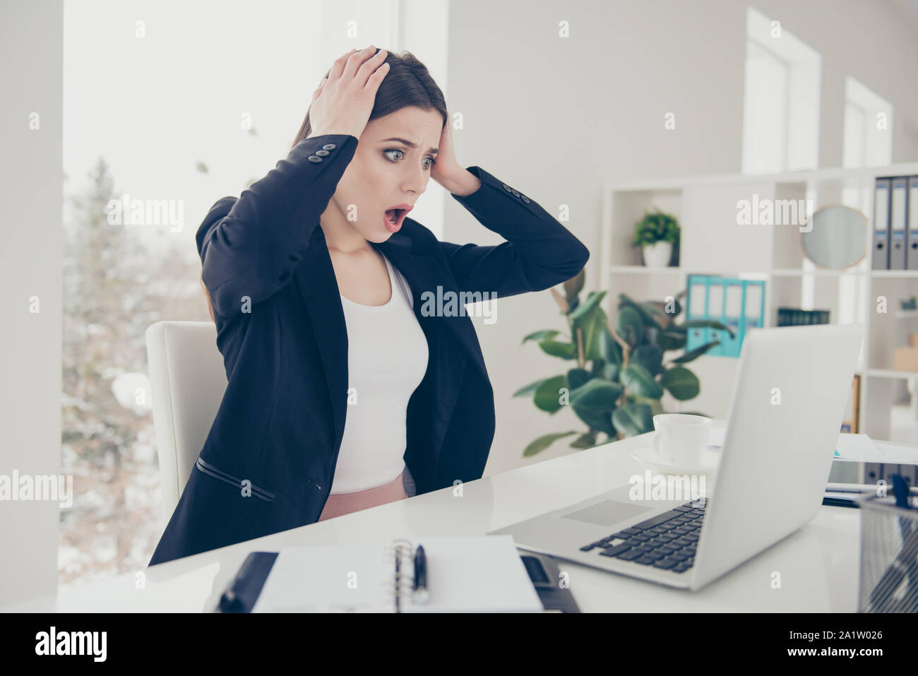 Halbe Umdrehung Foto von Buchhalter investor Finanzierung Verkauf agent Markt Stockfoto