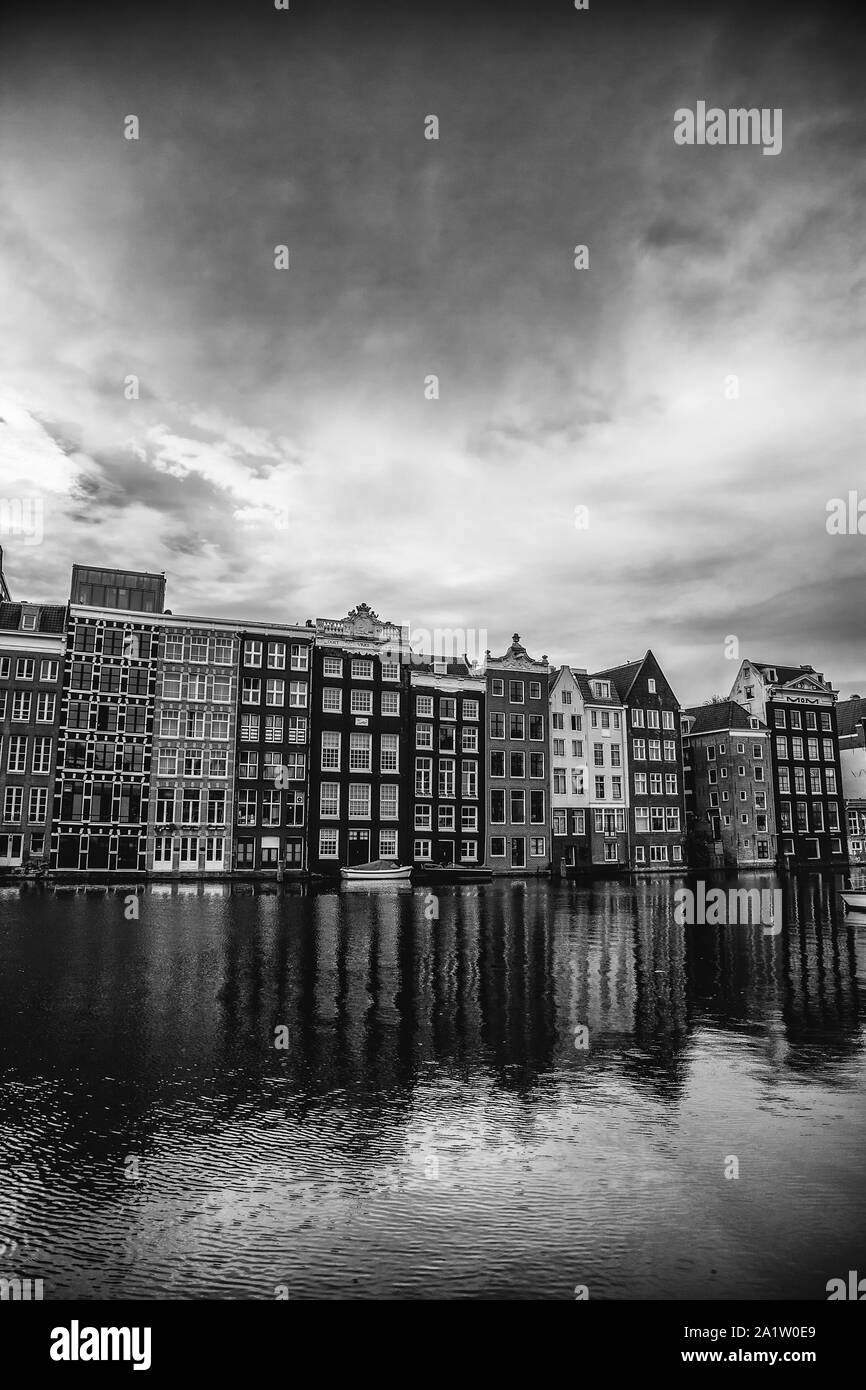 AMSTERDAM, NIEDERLANDE - September 06, 2018, Hauptbahnhof Gebäude. Das Gebäude der Hauptbahnhof ist eine der architektonischen Attraktionen von t Stockfoto