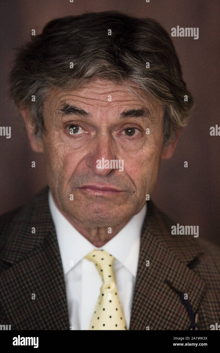 Alain De Cadenet, (TV-Moderatorin, Ausdauer & F1 Rennfahrer), Am Goodwood Revival 14. Sept 2019 in Chichester, England. Copyright Michael Col Stockfoto