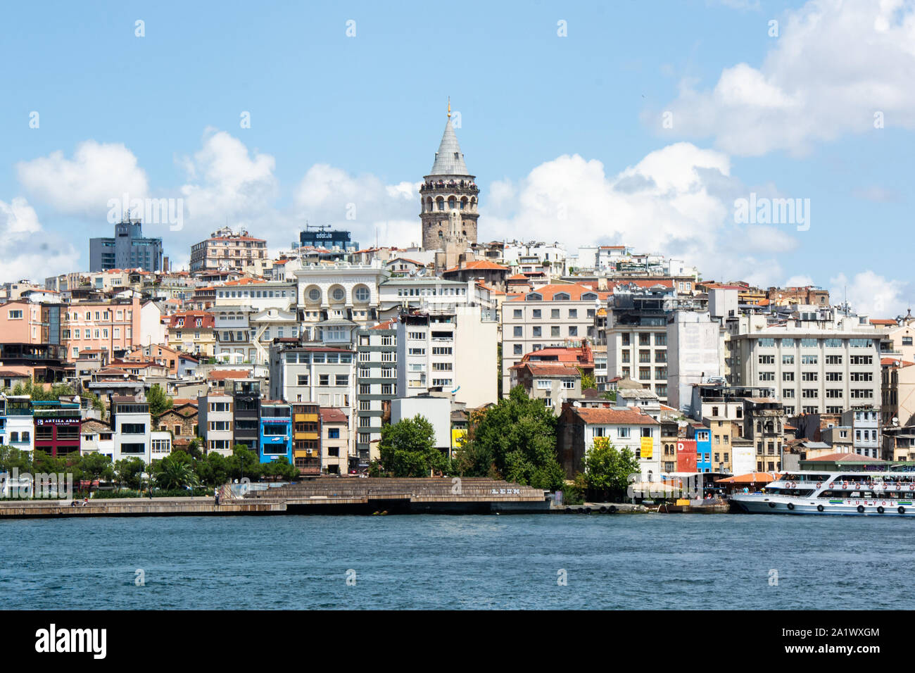 Galata Turm Blick von Eminönü Istanbul Türkei Stockfoto