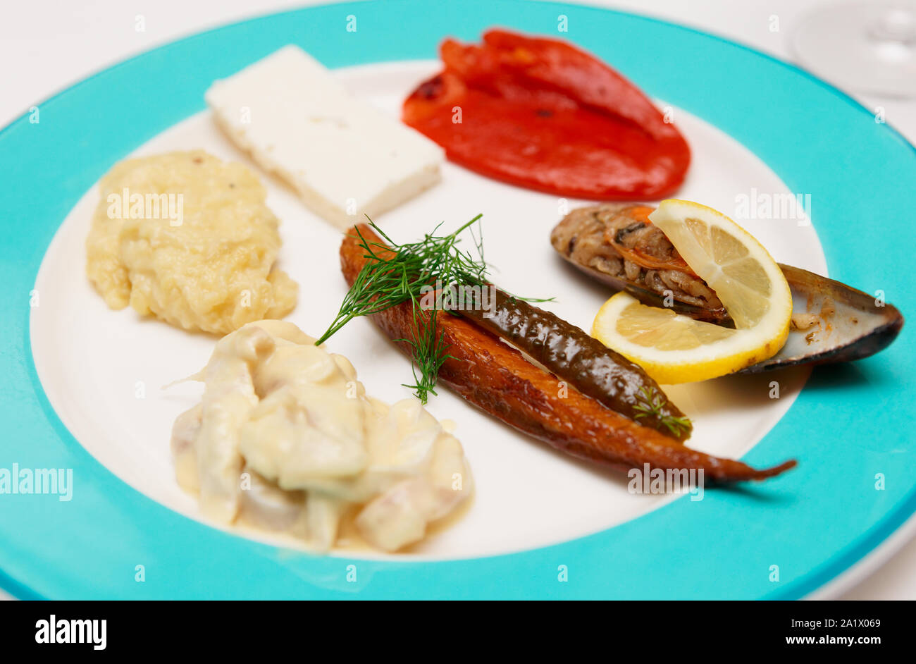 Türkische fisch Snacks auf Platte close-up Stockfoto
