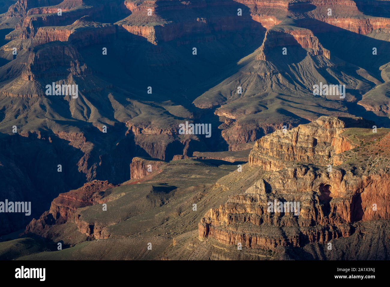 Der Grand Canyon ist eine steile Schlucht geschnitzt von den Colorado River in Arizona, Usa. Reiseziel, schöne Landschaft, Landschaft. Hug Stockfoto